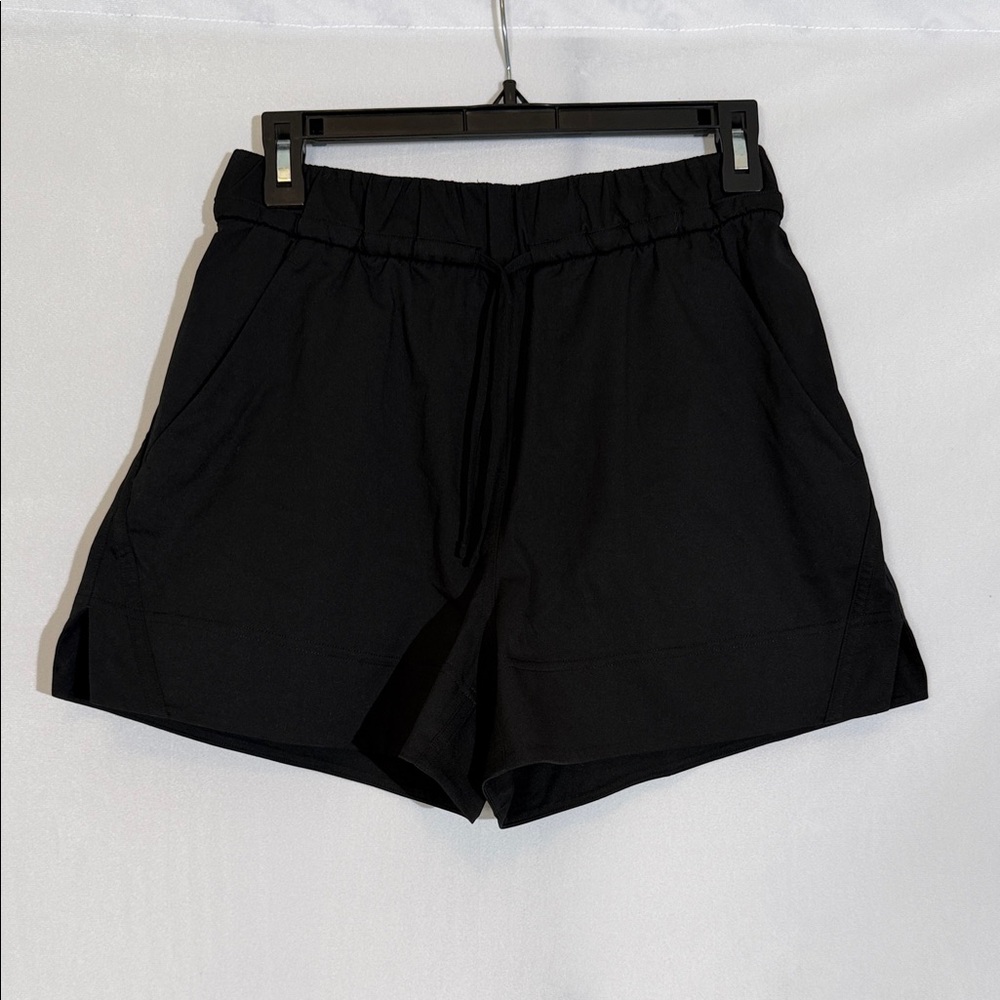 NWT Lululemon Shorts XS Cinchable Waist High Rise Woven 3.5” In Black
